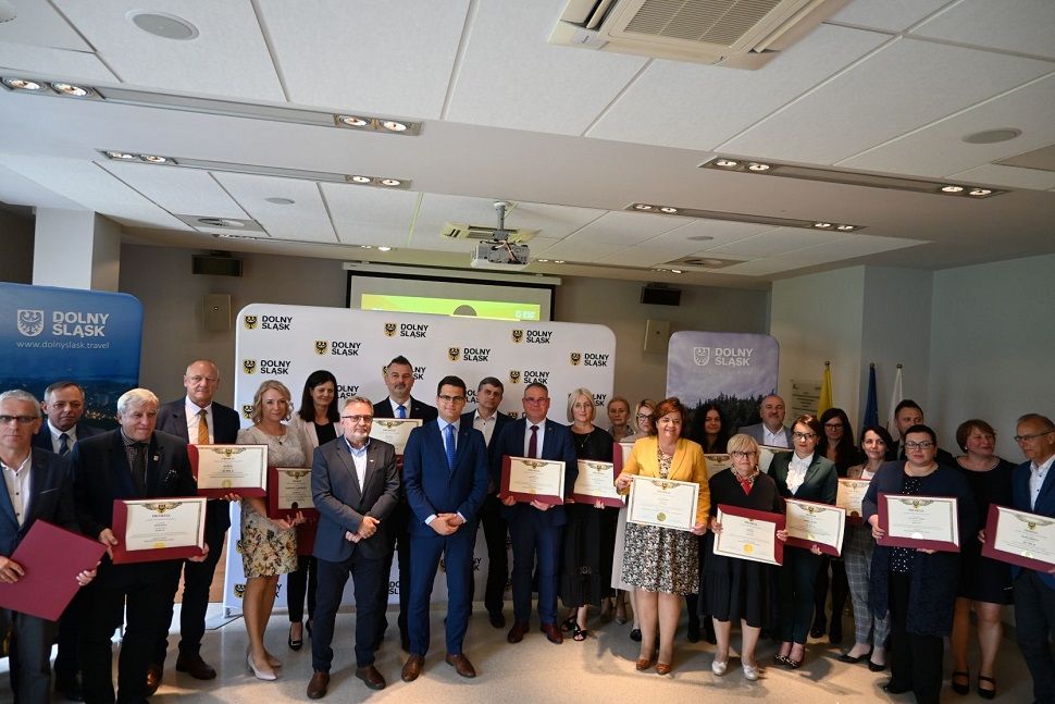 REGION, Szczawno-Zdrój: Promesy dla samorządów