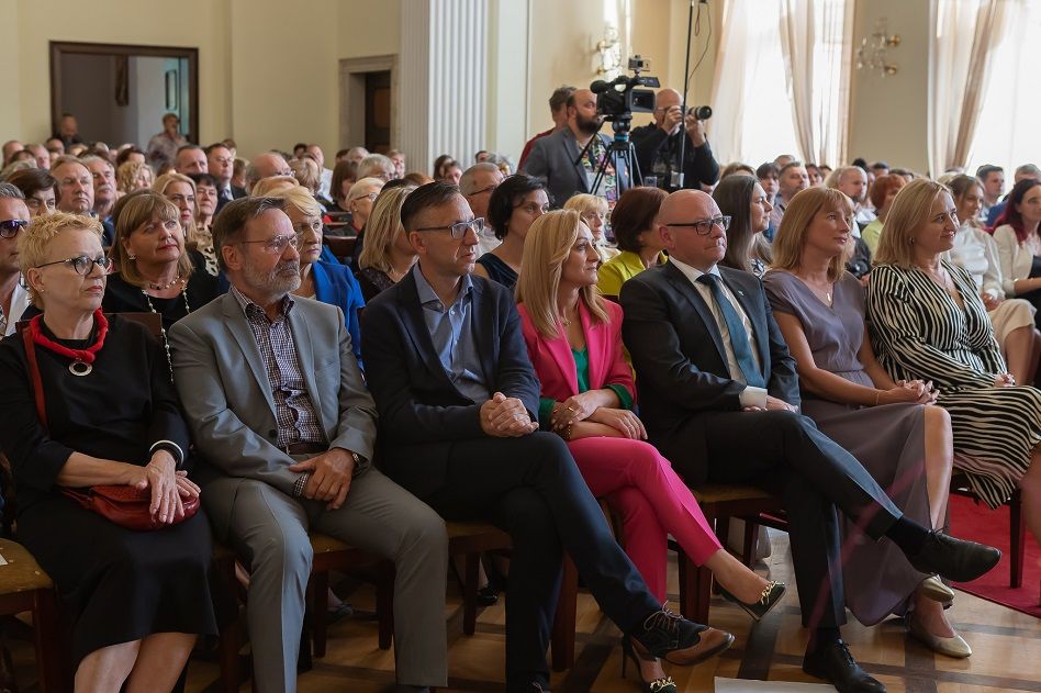 Wałbrzych: Perły za charytatywność