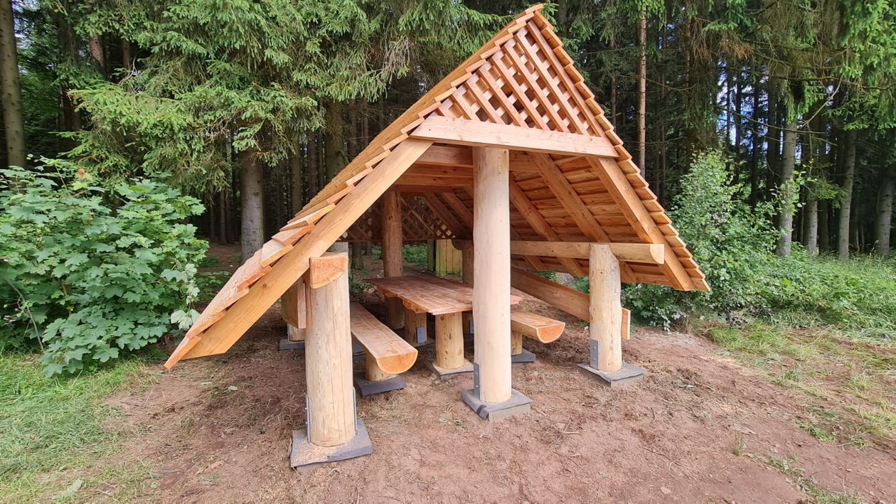 REGION, Mieroszów: Wiaty już stoją