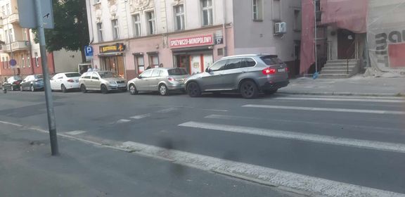 Wałbrzych: Niebezpiecznie na Mickiewicza