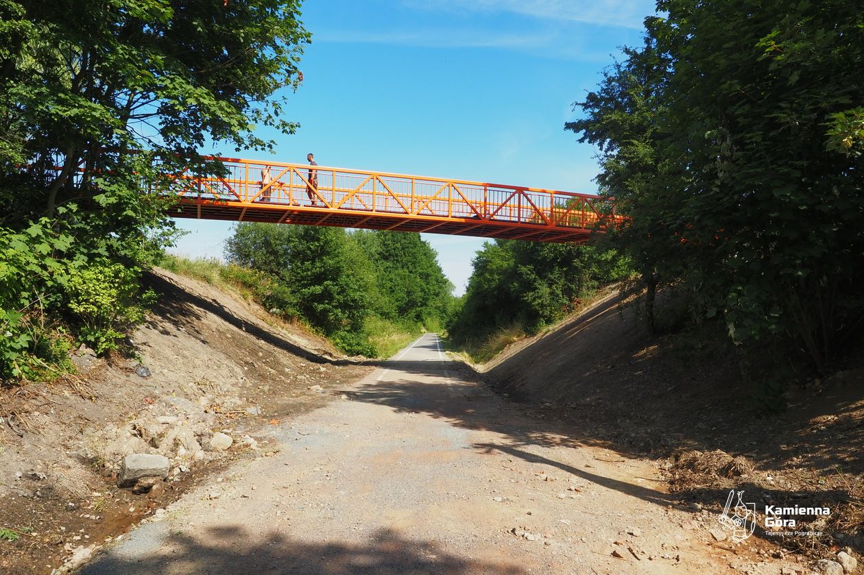 REGION, Kamienna Góra: Kończą kładkę