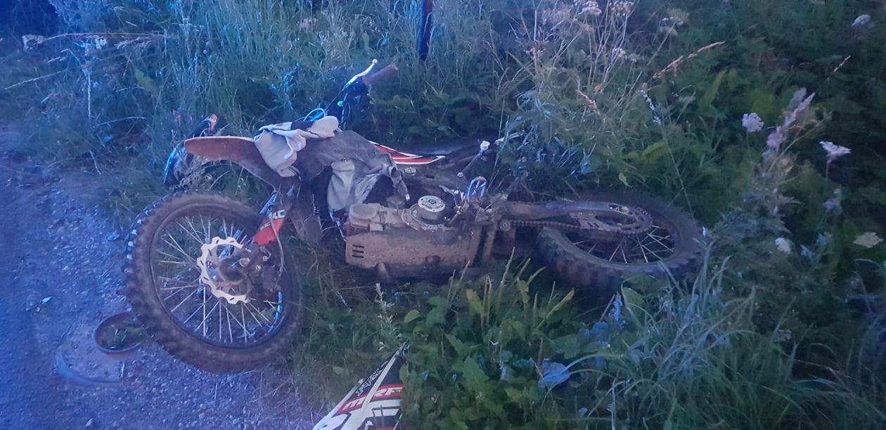 REGION: Crossem prosto w auto