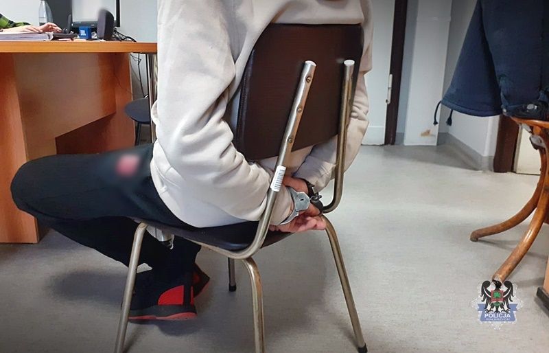 Wałbrzych/Kraj: Okradali seniorów "na wnuczka"