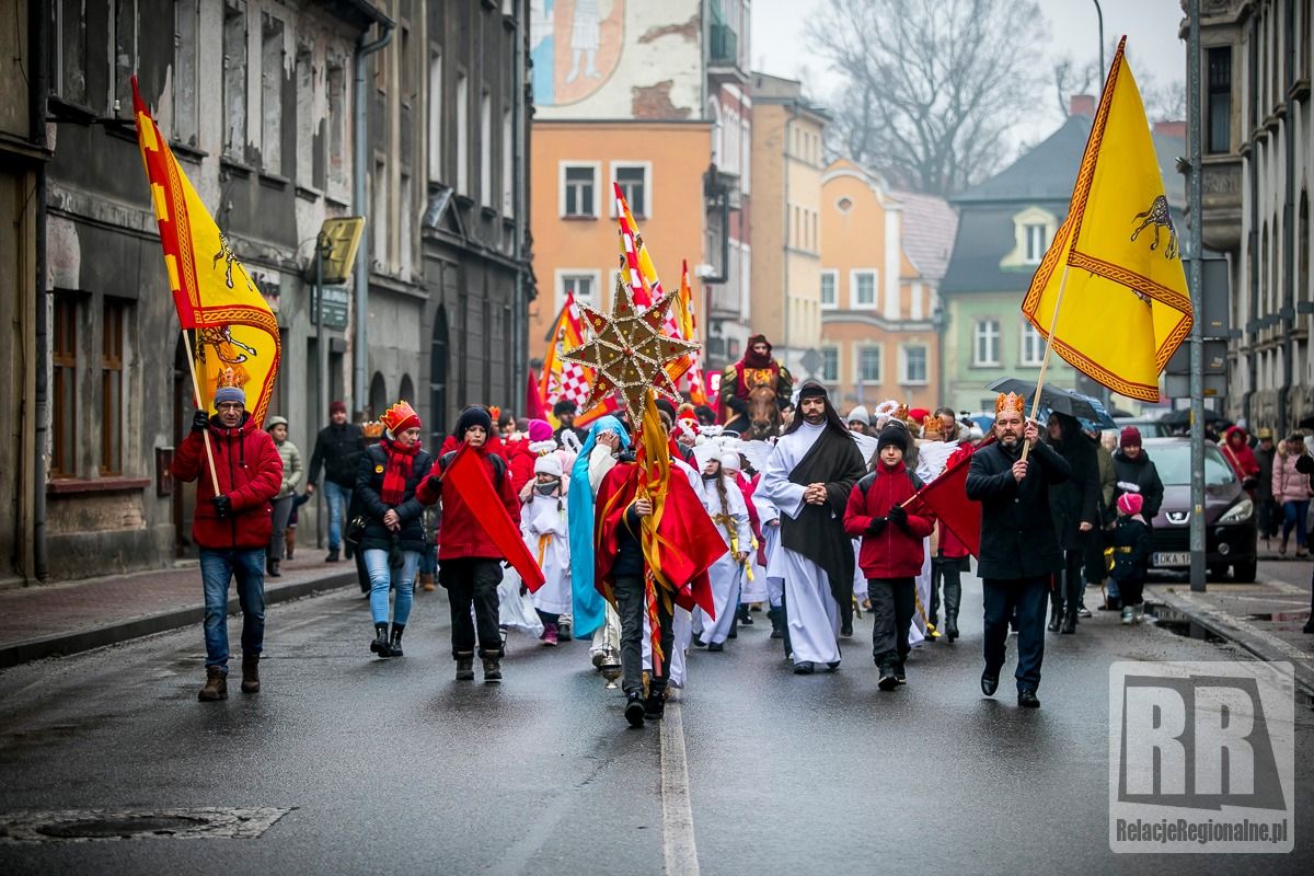 REGION, Kamienna Góra: Orszak przeszedł przez Kamienną Górę