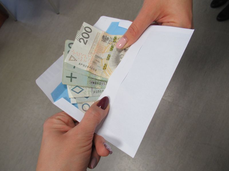 powiat świdnicki: Straciła 220 tysięcy...
