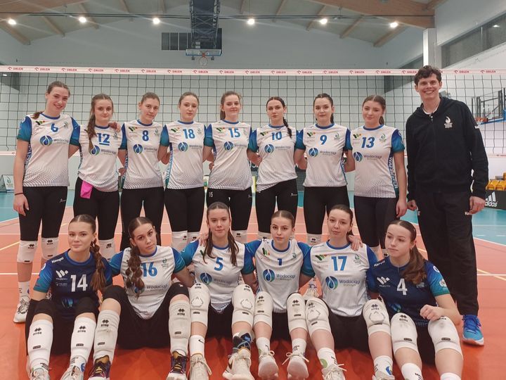 Wałbrzych/Kraj: Trudny początek