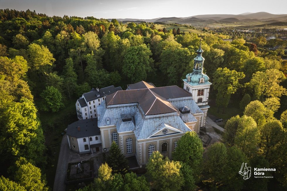 REGION, Kamienna Góra: Wyremontują dach świątyni