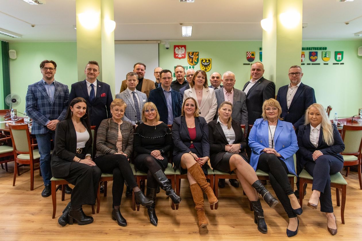 powiat wałbrzyski: Ważne uchwały podjęte