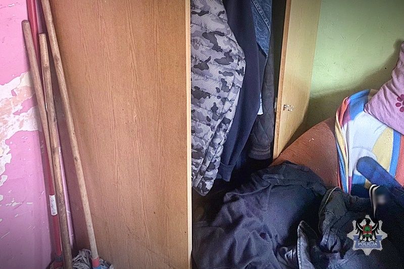 Wałbrzych: Skrył się w szafie...