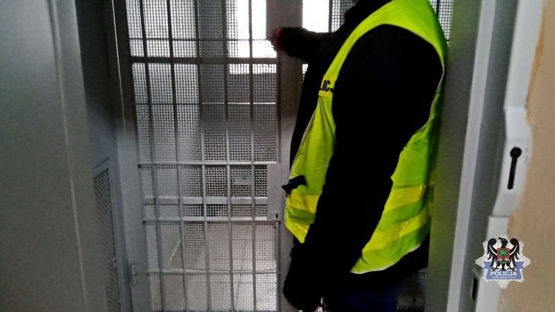 Wałbrzych: Krewka 20–latka