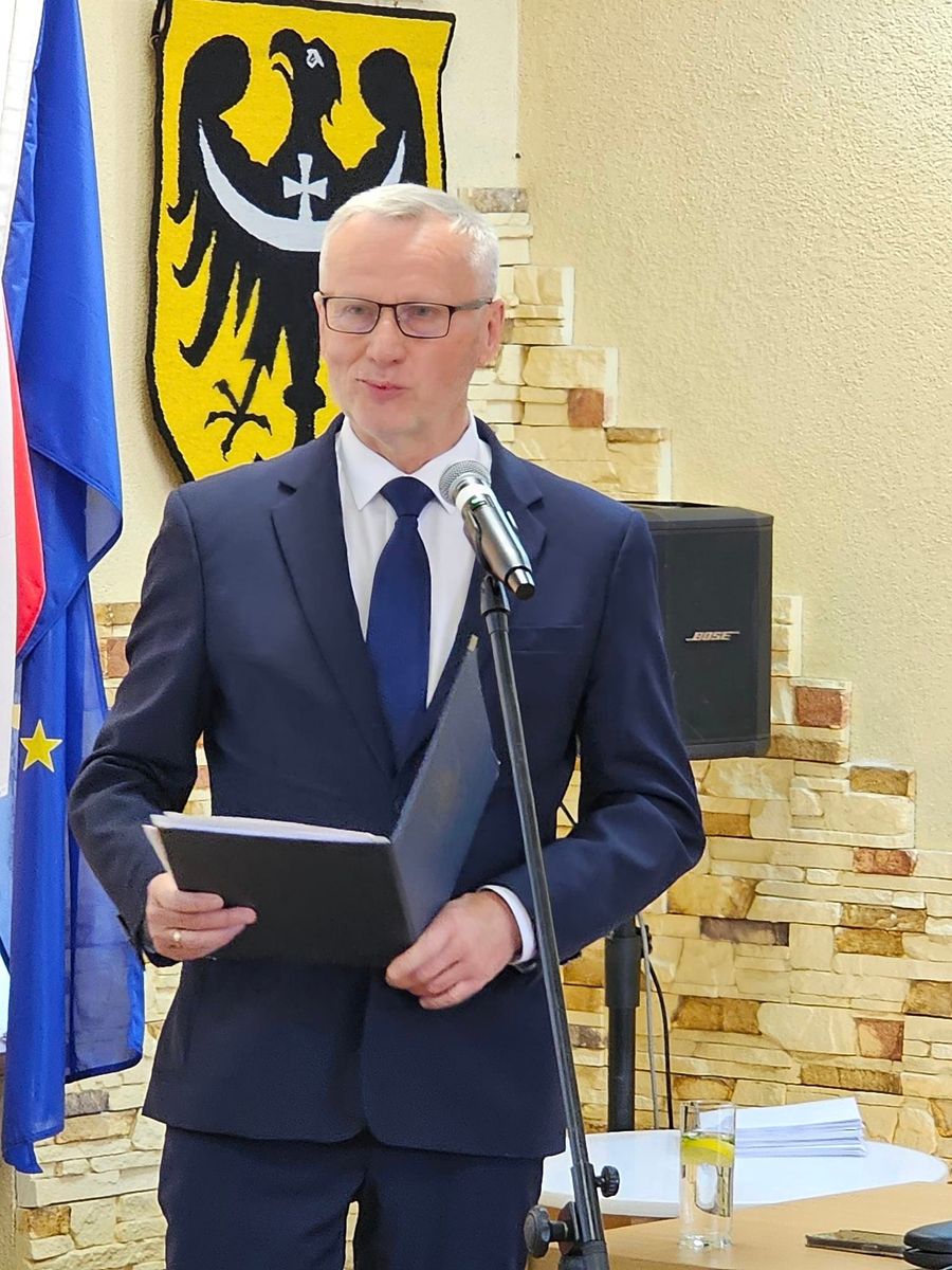 REGION, Jedlina-Zdrój: Burmistrz Orpel pożegnał się ze współpracownikami