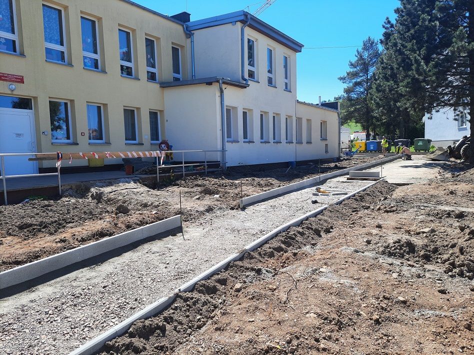 REGION, Czarny Bór: Pogoda sprzyja pracom