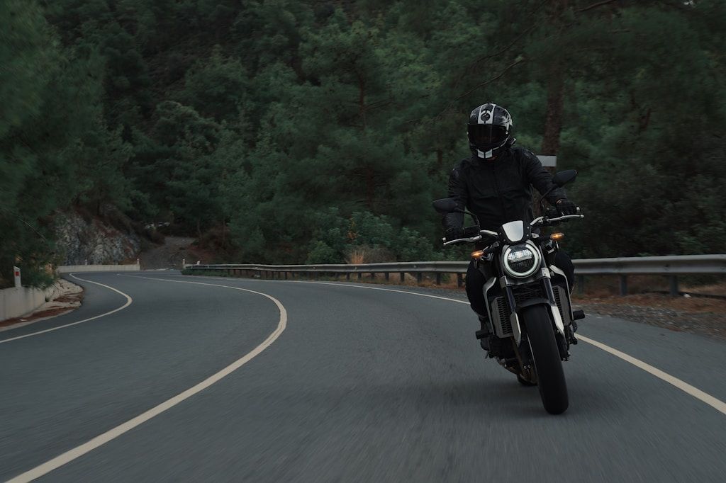 Wałbrzych/Kraj: Wybór pierwszego motocykla: poradnik dla początkujących