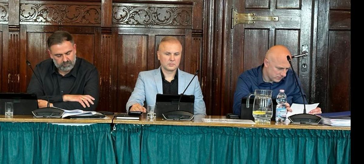 Wałbrzych: II Sesja Rady Miasta jak u Kim Dzong Un’a
