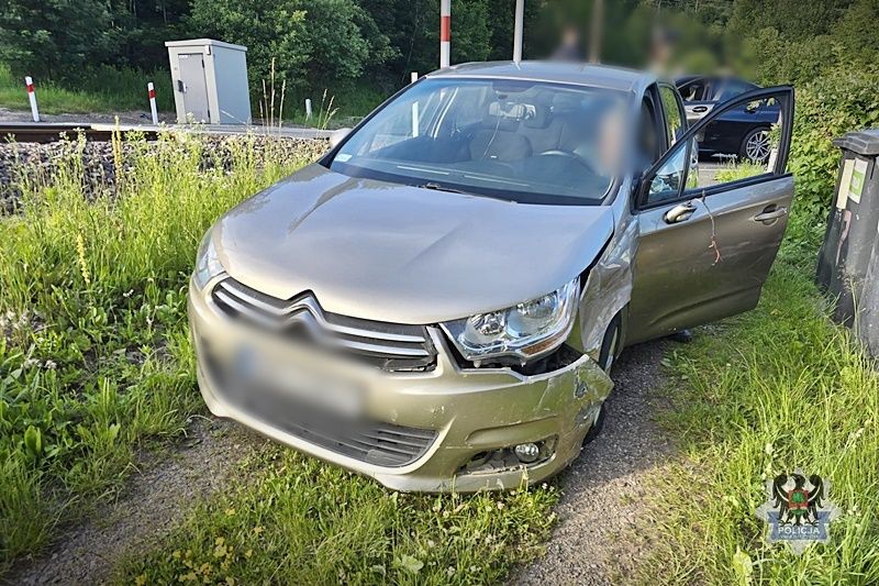 REGION, Jedlina-Zdrój: Staranował budynek