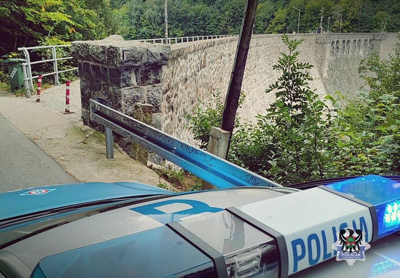 REGION, Zagórze Śląskie: Pijany kierowca potrącił motocyklistę
