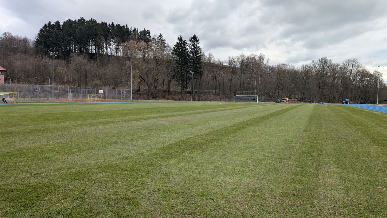 REGION, Mieroszów: Stadion pięknieje, ale nie wszyscy to szanują...