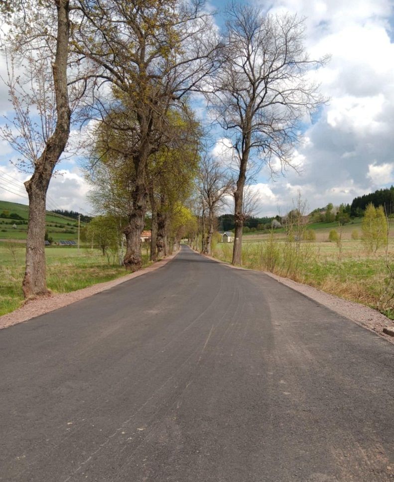 REGION, Grzędy: Droga na Ptasim Śpiewie wyremontowana