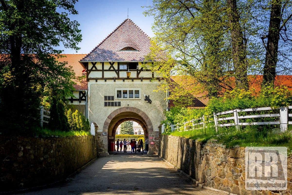 Wałbrzych: Ośrodek hodowlany Stado Ogierów Książ