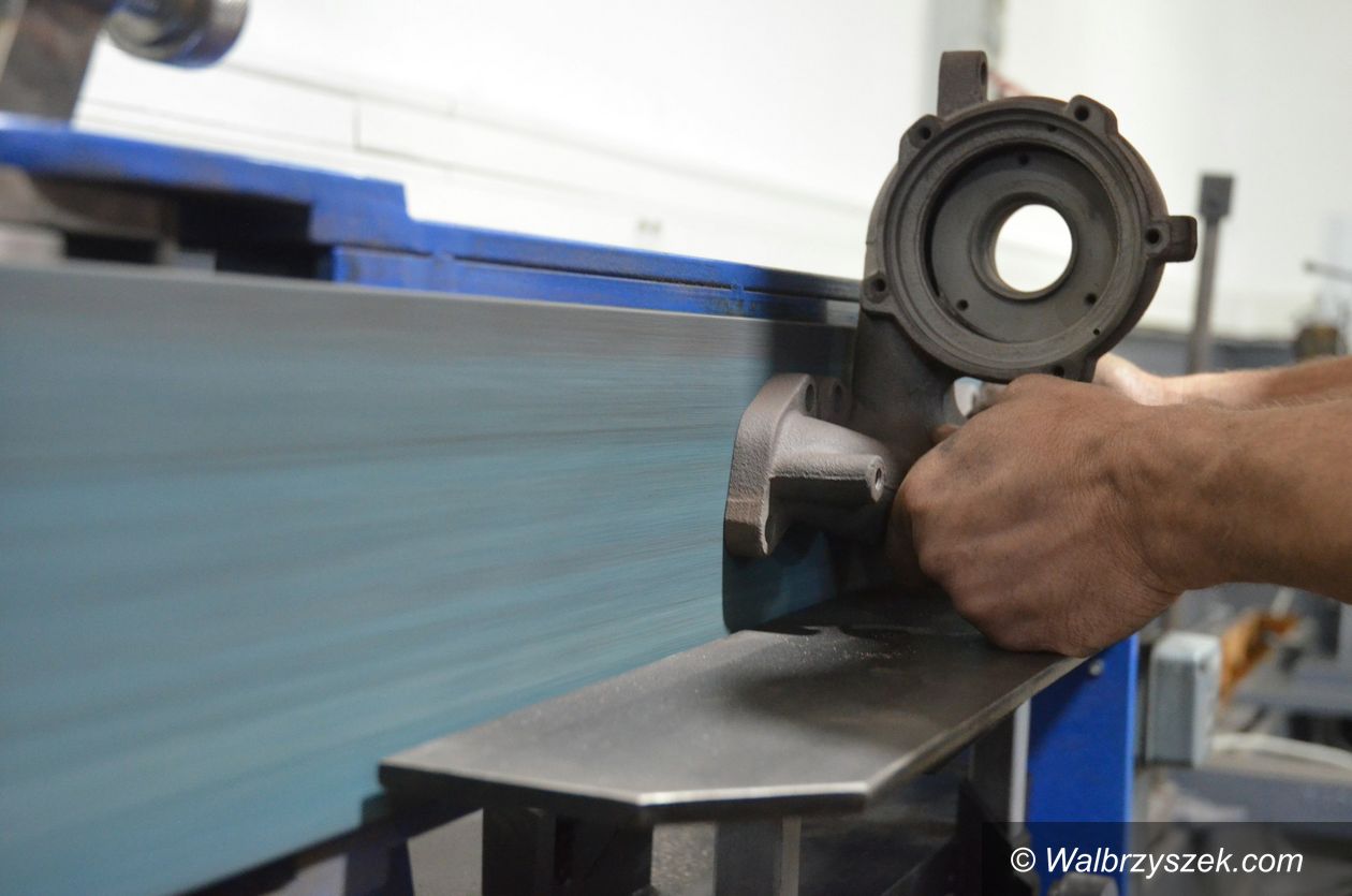 Polska: Piły taśmowe do metalu od najlepszych producentów – dostępne w SWORD