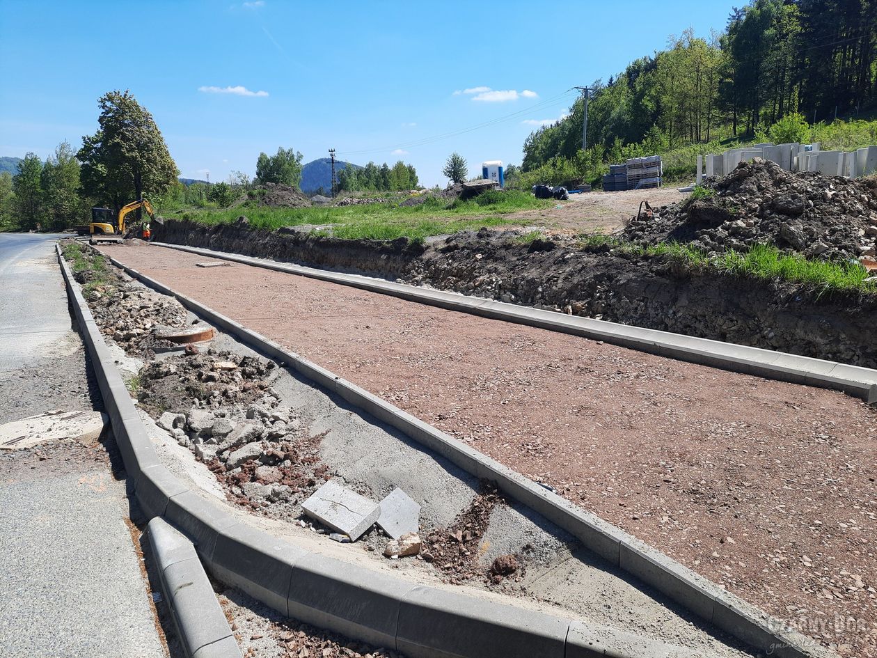 REGION, Czarny Bór: Trwa budowa ścieżki pieszo–rowerowej