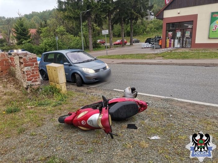 REGION, Walim: Motorowerzysta w szpitalu