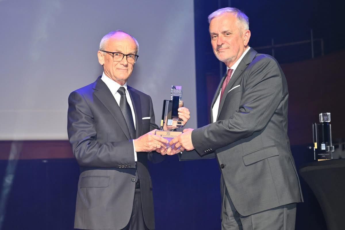 Wałbrzych/Kraj: Roman Szełemej Ambasadorem UMW