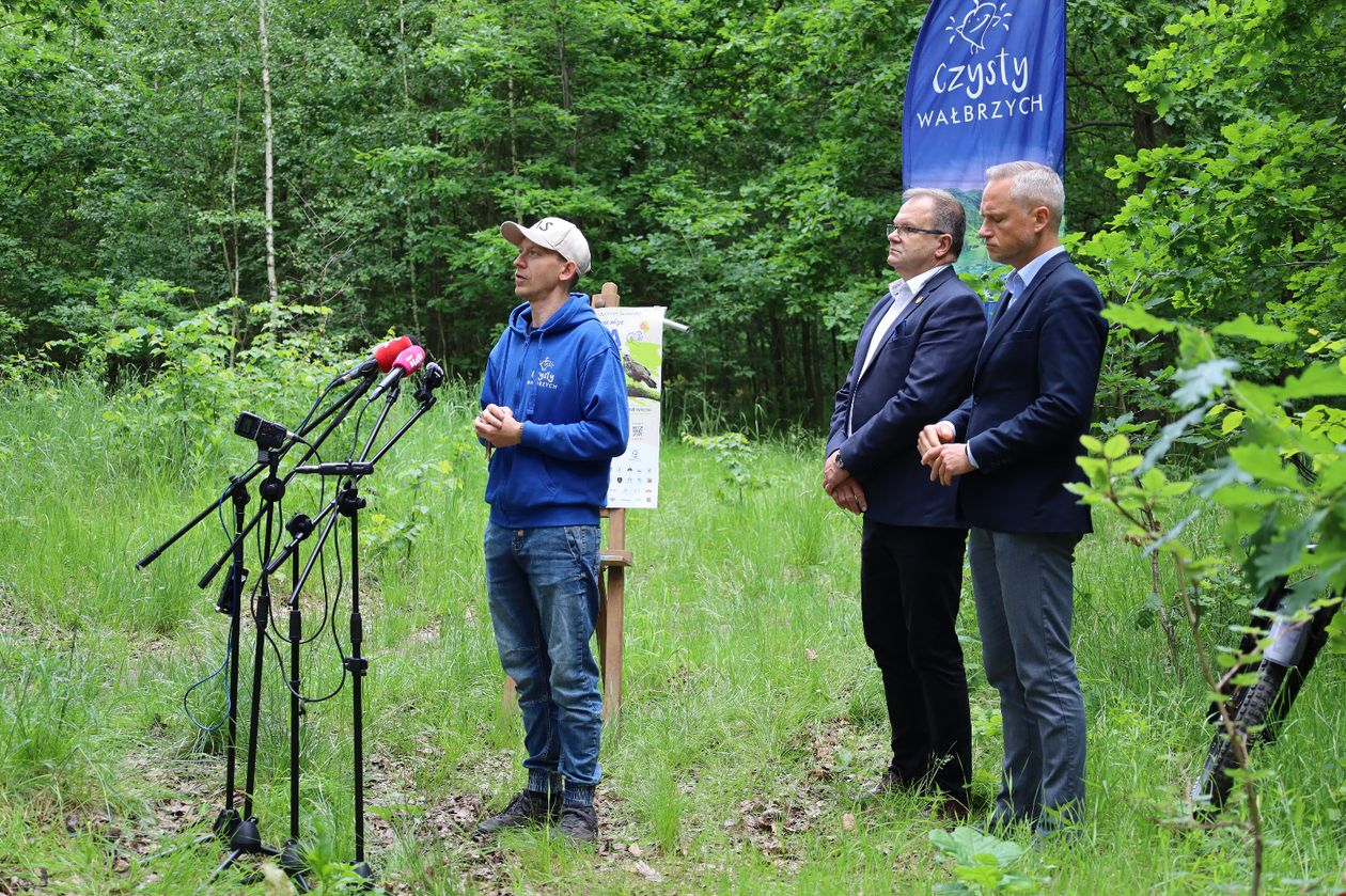 Wałbrzych: Do sprzątnięcia Park Książański