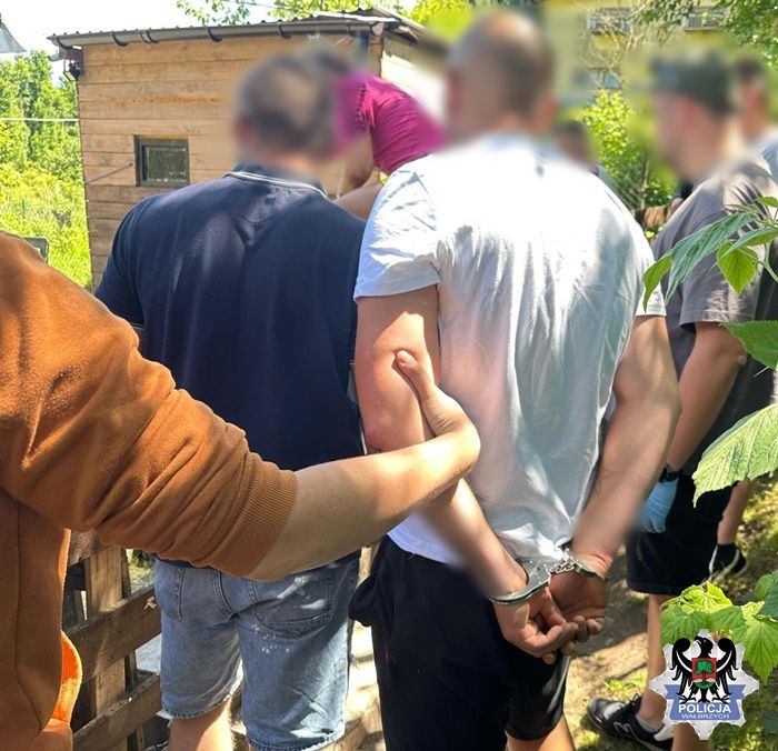 Wałbrzych/Jedlina-Zdrój: Kilogramy narkotyków w skrzynce