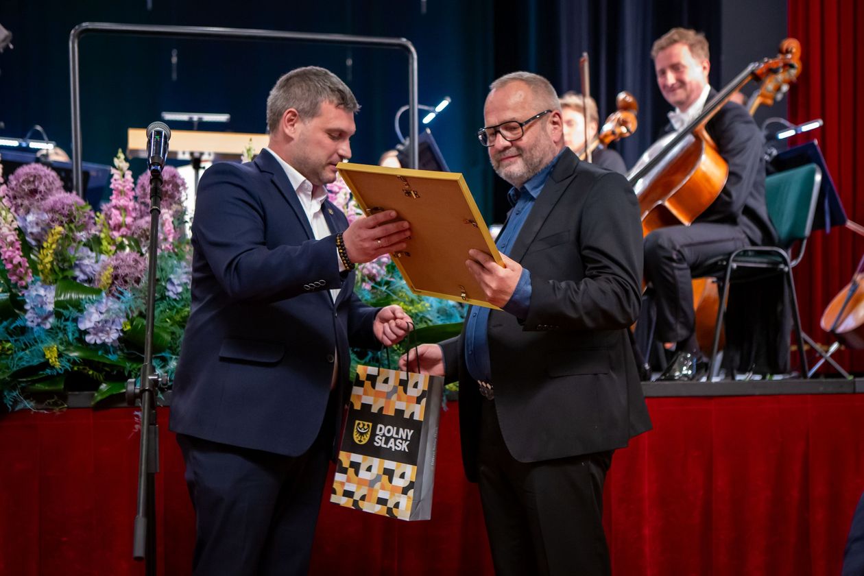 REGION, Szczawno-Zdrój: Mirosław Kowalik uhonorowany