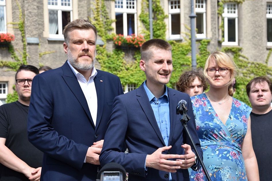 Wałbrzych/Kraj: Partia Razem o zdrowiu psychicznym osób młodych