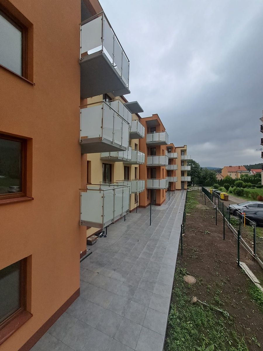 REGION, Jedlina-Zdrój: Wkrótce zasiedlą mieszkania