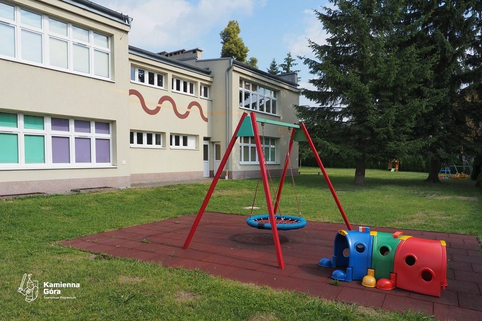 REGION, Kamienna Góra: Odnowią plac zabaw