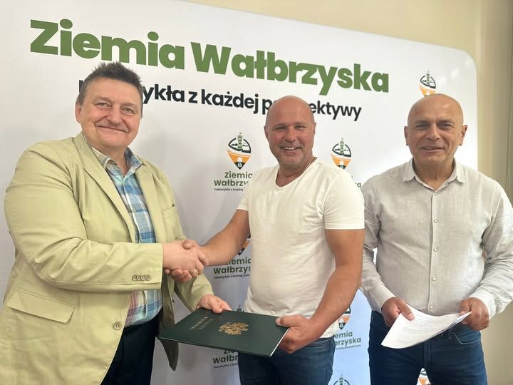 powiat wałbrzyski: Golińsk z nową drogą dojazdową