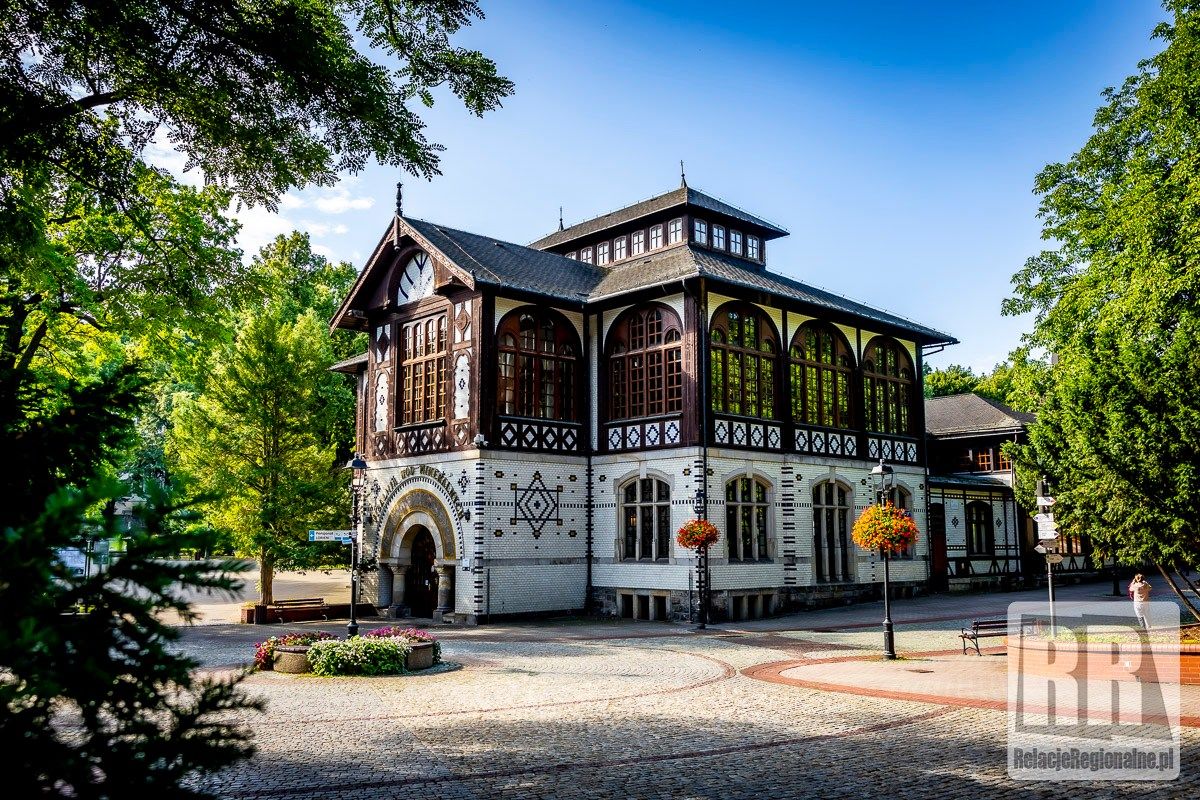 REGION, Szczawno-Zdrój: Park Zdrojowy im. Henryka Wieniawskiego w Szczawnie–Zdroju