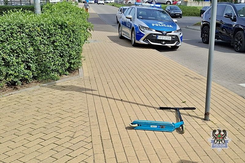 Wałbrzych: 9–latek wjechał hulajnogą w samochód