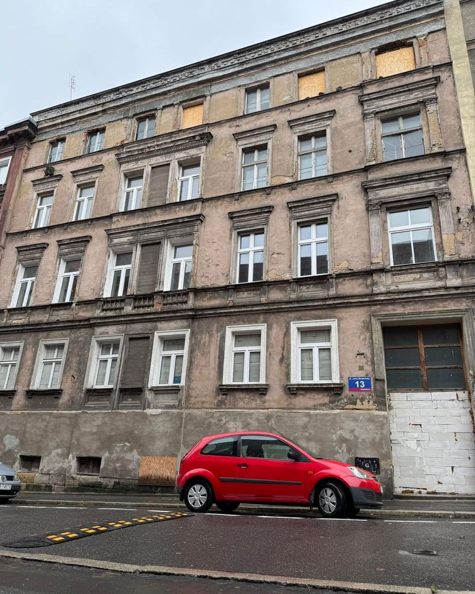 Wałbrzych: Dwa budynki do termomodernizacji