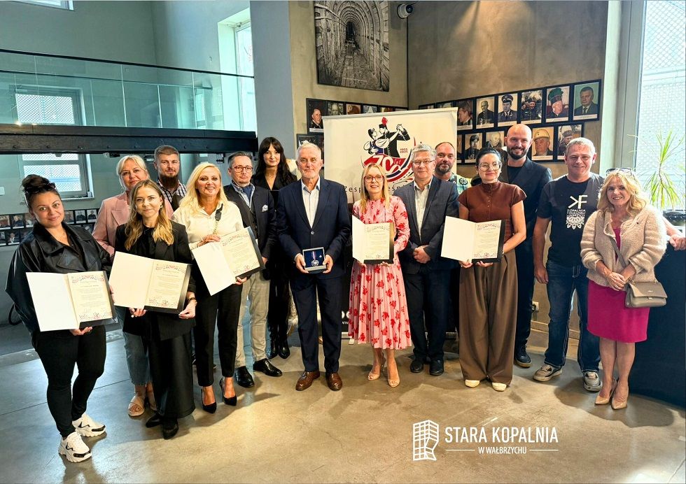 Wałbrzych/Kraj: Tytuł „Zasłużony Kulturze Gloria Artis” dla ZPiT