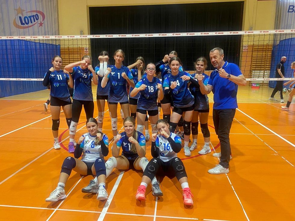 Wałbrzych/REGION: Bezbłędne otwarcie