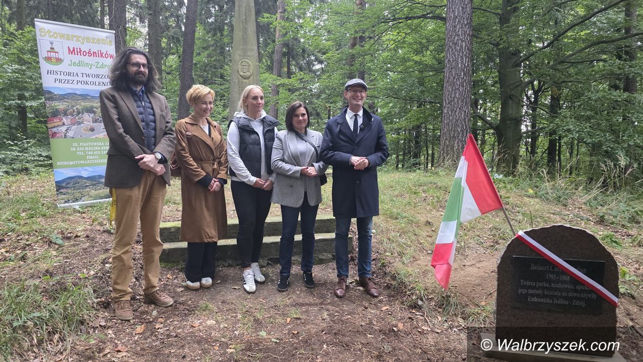 REGION, Jedlina-Zdrój: Odsłonięcia tablicy pamiątkowej