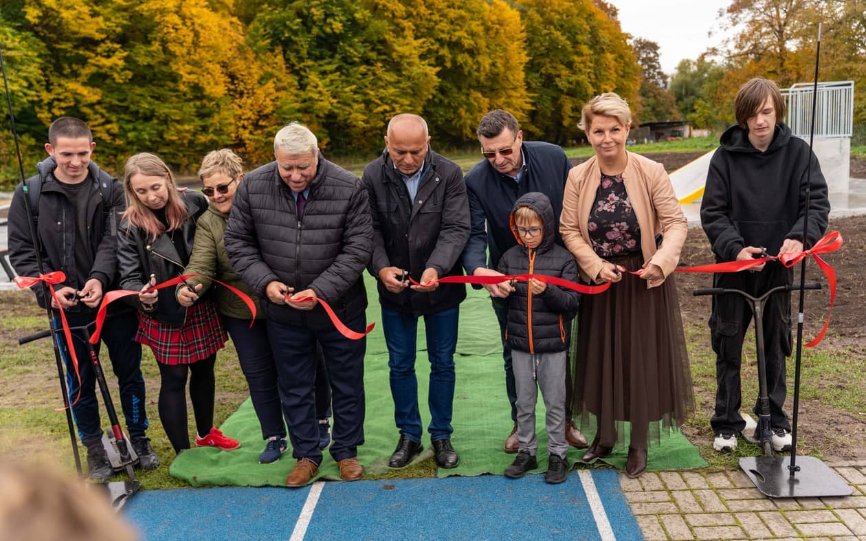 REGION, Mieroszów: Plac, skatepark i bulodrom