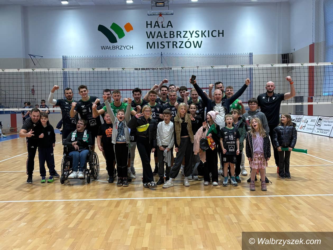 Wałbrzych/REGION: Intensywne siatkarskie granie