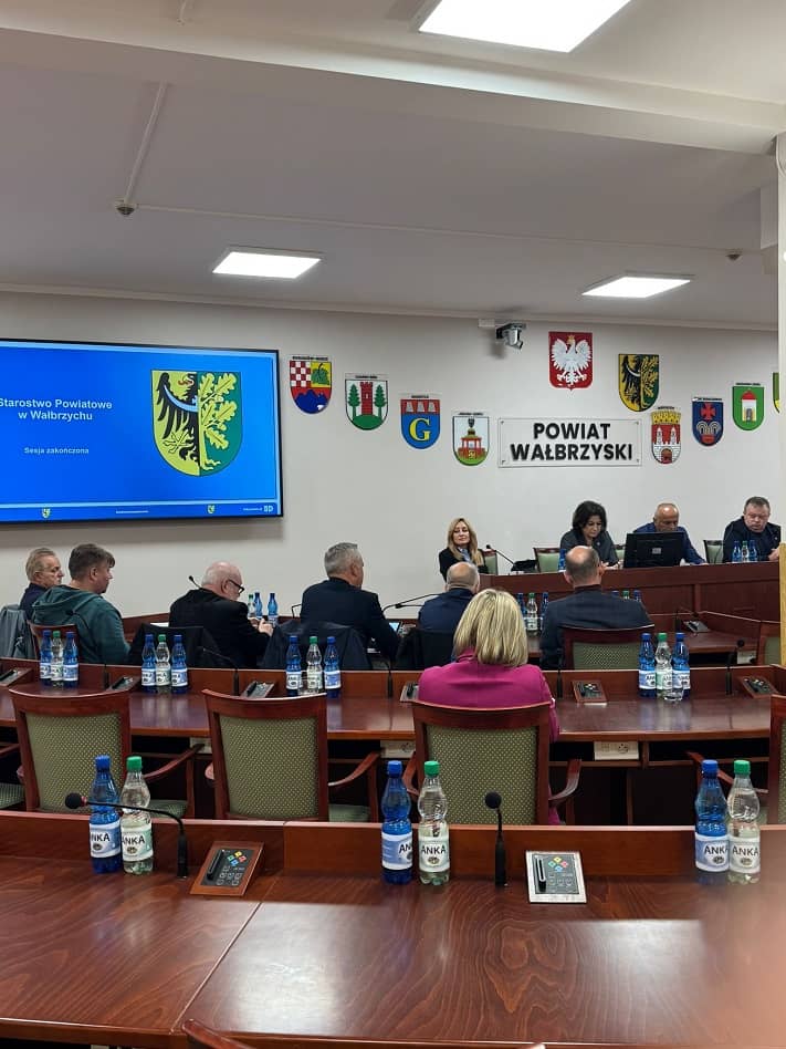 Wałbrzych/powiat wałbrzyski: Powiat i gminy zabierają głos w sprawie komunikacji pozamiejskiej