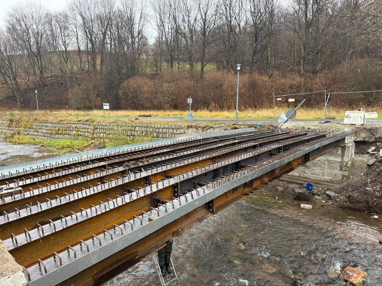 REGION, Jedlina-Zdrój: Trwa odbudowa mostu
