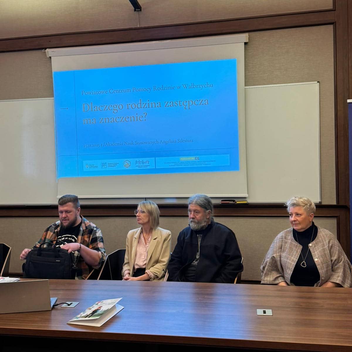 Wałbrzych/powiat wałbrzyski: O roli rodzin zastępczych