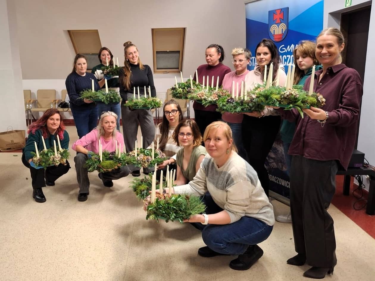 REGION, Stare Bogaczowice: Wieńce Adwentowe jak malowane