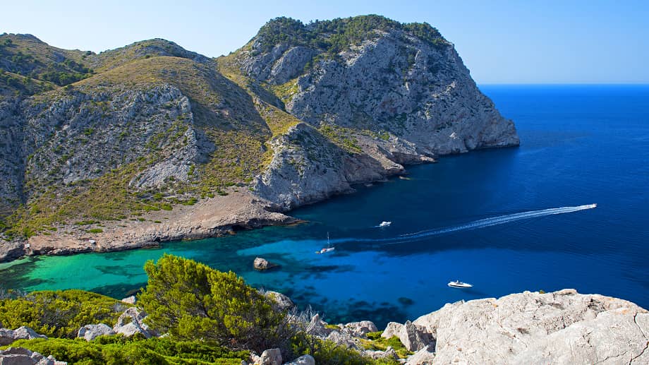 Wałbrzych/Kraj: Kiedy lecieć na Majorkę? – najlepszy czas na wakacje