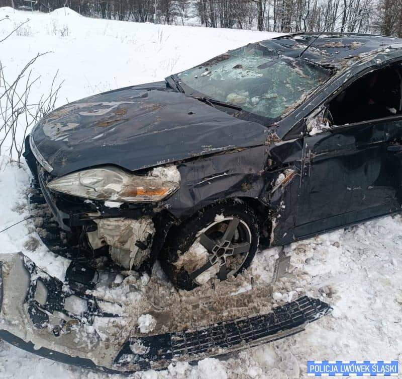 REGION: Po pijackiej imprezie ciągnął auto znajdujące się na dachu