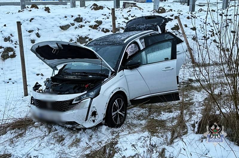 REGION, Szczawno-Zdrój: „Skosił” dwie latarnie