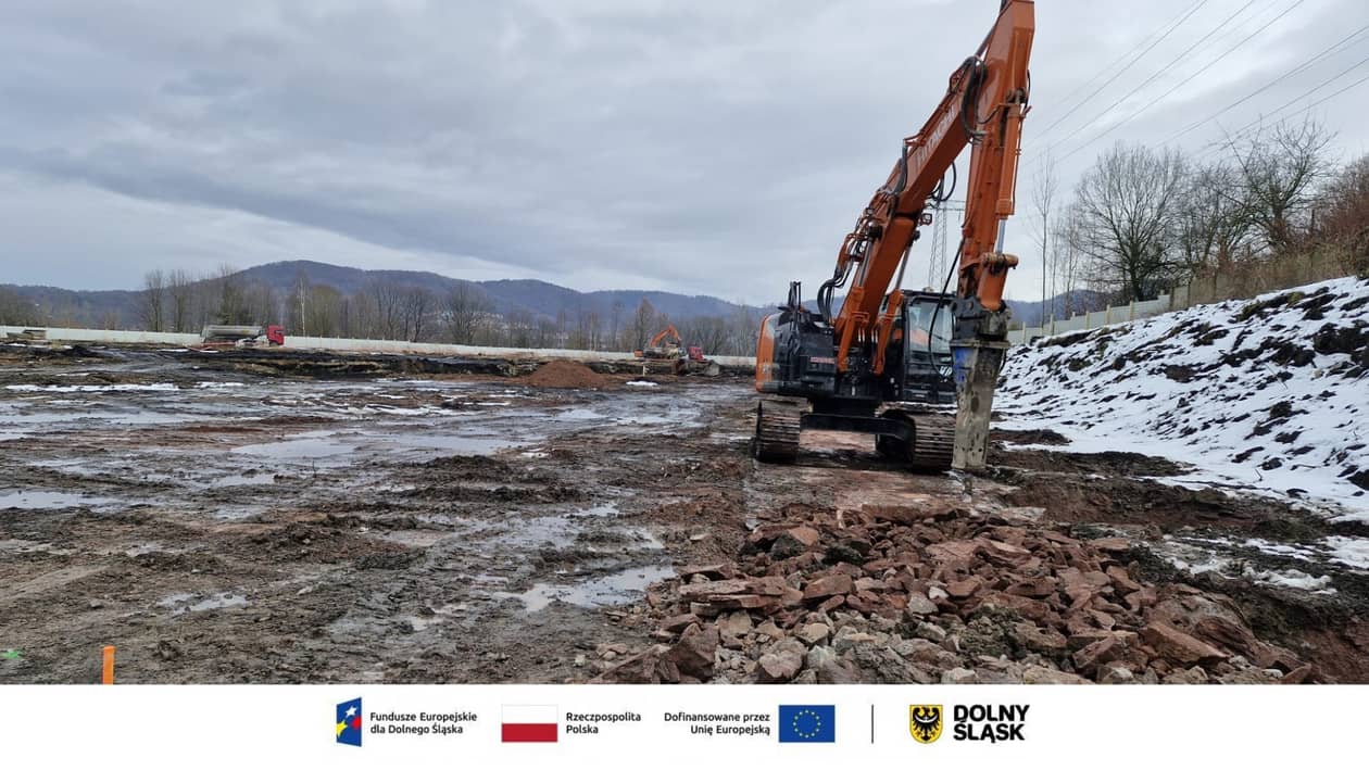 Wałbrzych: Zajezdnia w budowie